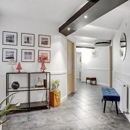 Appartement 1 Bedroom Cozy In V *